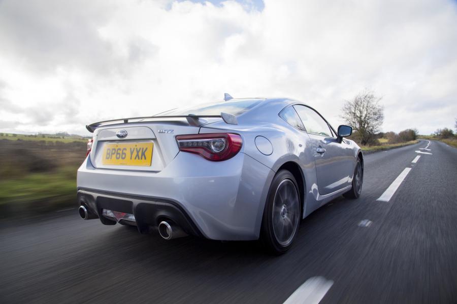  Subaru BRZ 2016 года  (UK) (фото 12 из 40)